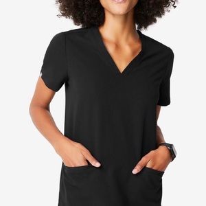 Casma Figs Black Scrub Top M